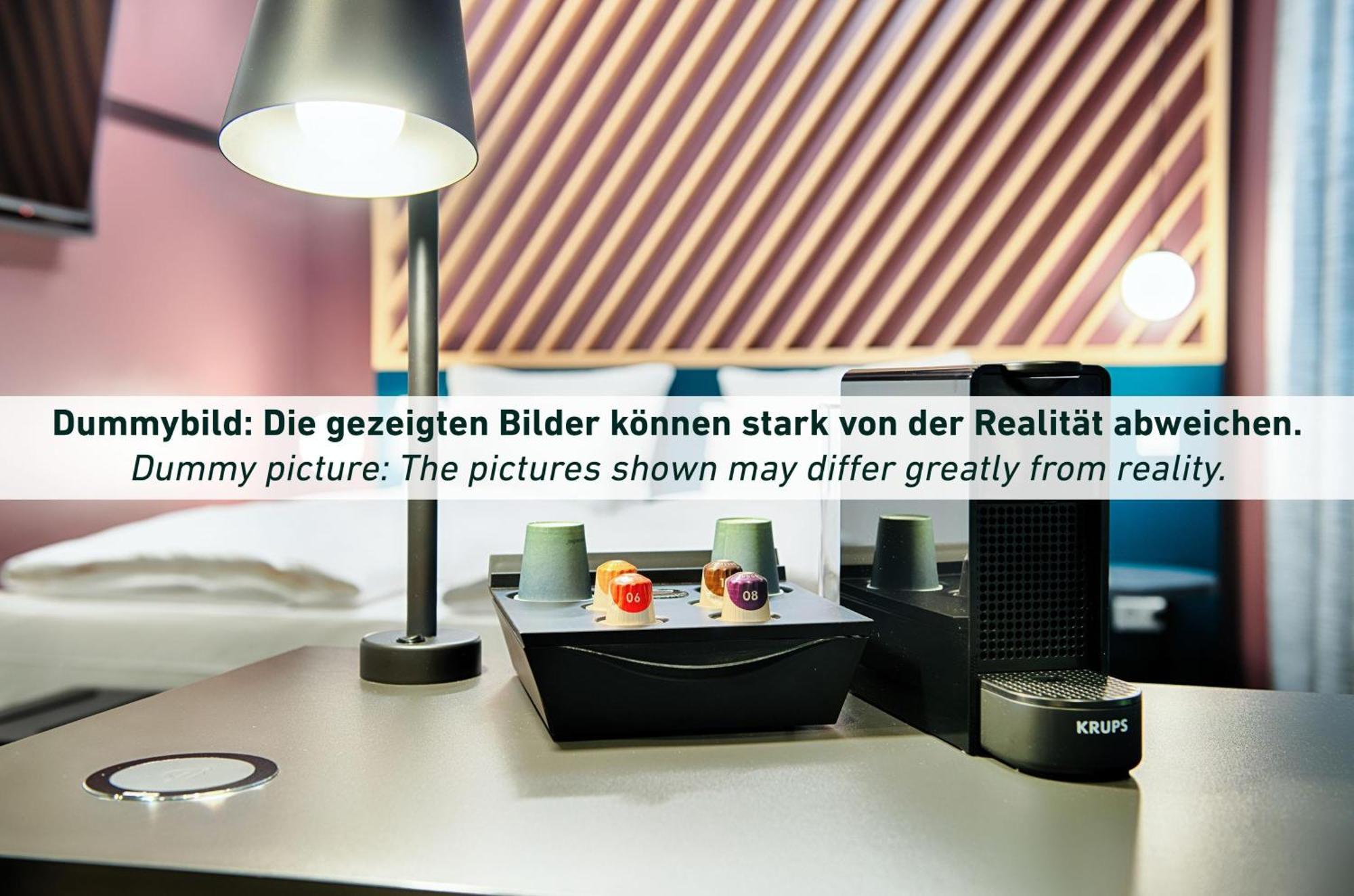 B&B Hotel Wismar Bagian luar foto