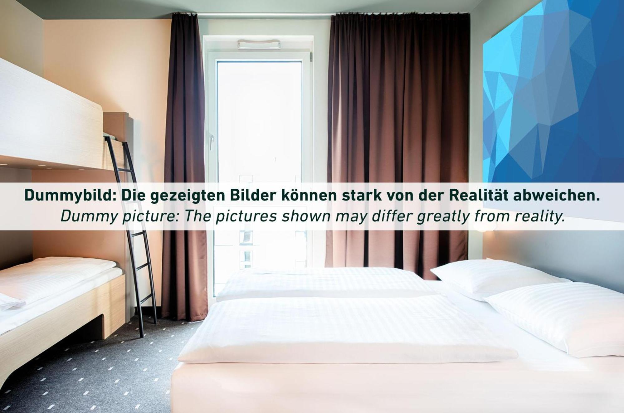 B&B Hotel Wismar Bagian luar foto